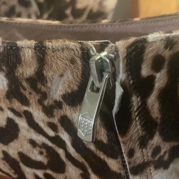 Vince Camuto Calf Hair Bootie Sz 10 - Picture 9 of 10